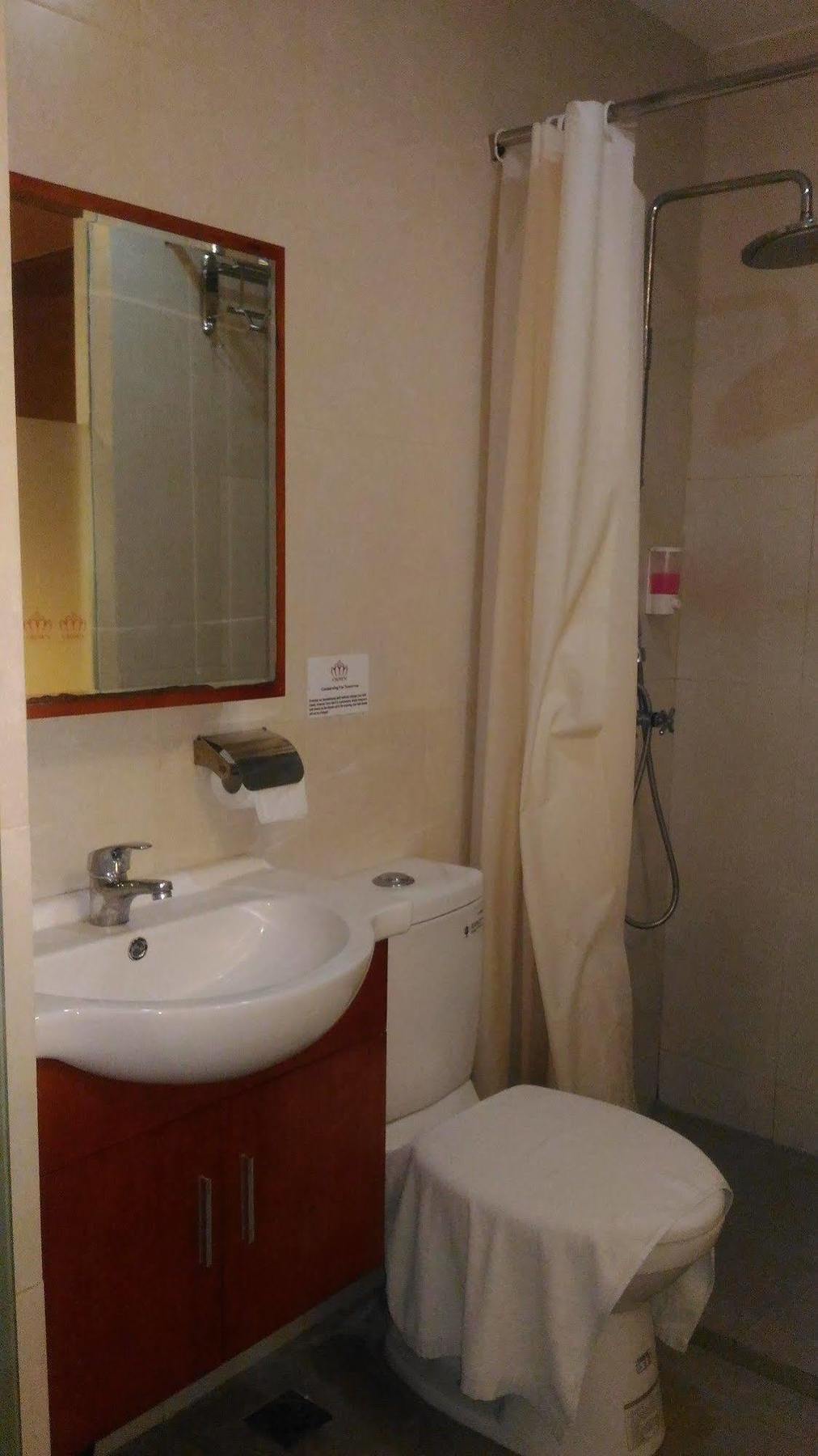 The Crown Borneo Hotel Kota Kinabalu Exterior photo