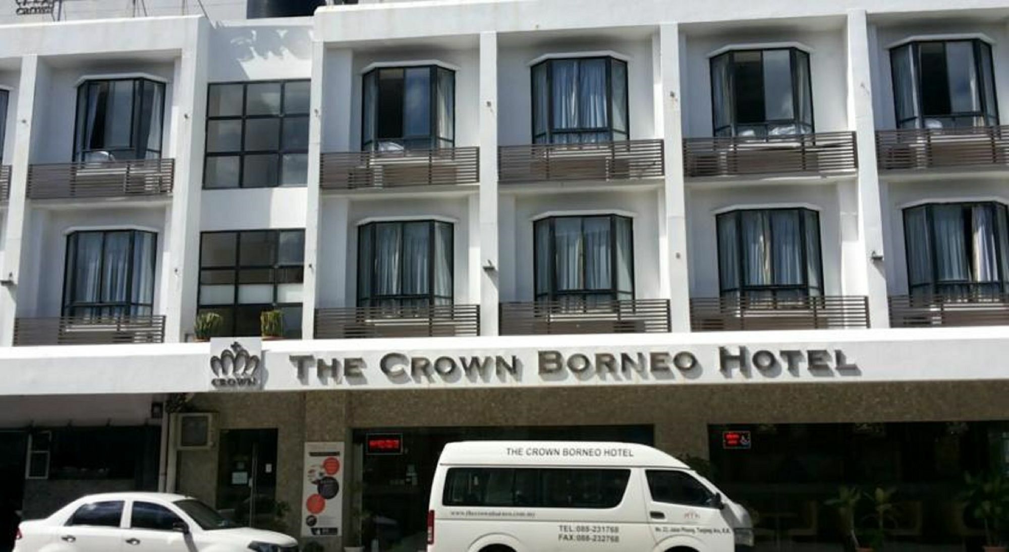 The Crown Borneo Hotel Kota Kinabalu Exterior photo